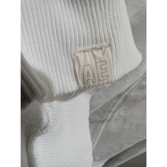 Women's American Eagle Outfitters Sweatshirt Size Medium Flocked Crew Neck EUC - Picture 6 of 7